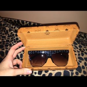 MCM BRAND NEW sunglasses with case 😎